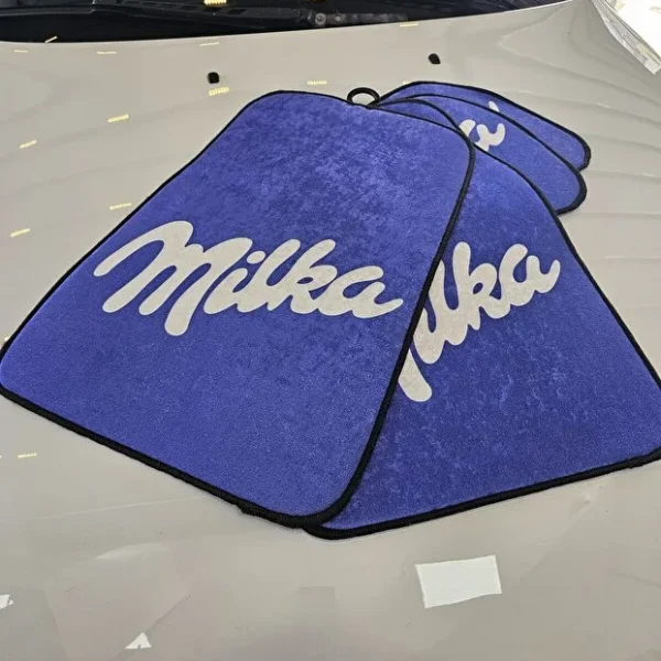 Milka Desenli Oto Paspas