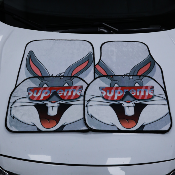 Supreme Bugs Bunny Dijital Baskılı Universal Her Araca Uyumlu Makinede Yıkanabilir Oto Paspas Halı Seti