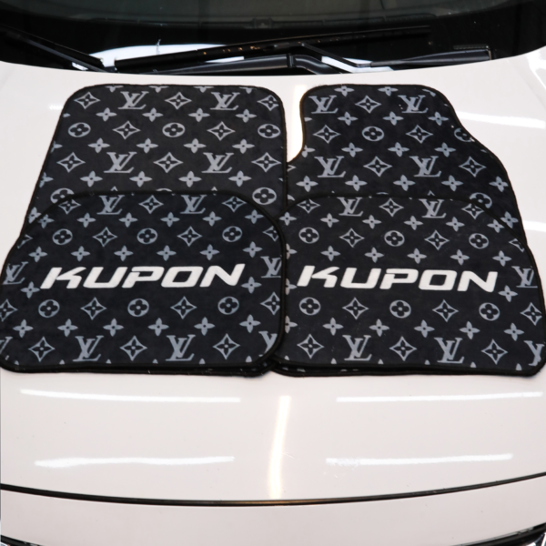 Kupon Desenli Dijital Baskılı Universal Her Araca Uyumlu Makinede Yıkanabilir Oto Paspas Halı Seti