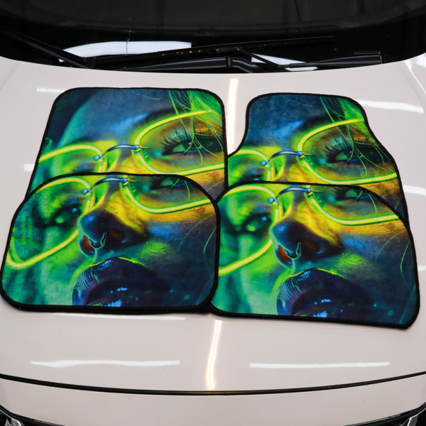 Neon Dijital Baskılı Universal Her Araca Uyumlu Makinede Yıkanabilir Oto Paspas Halı Seti